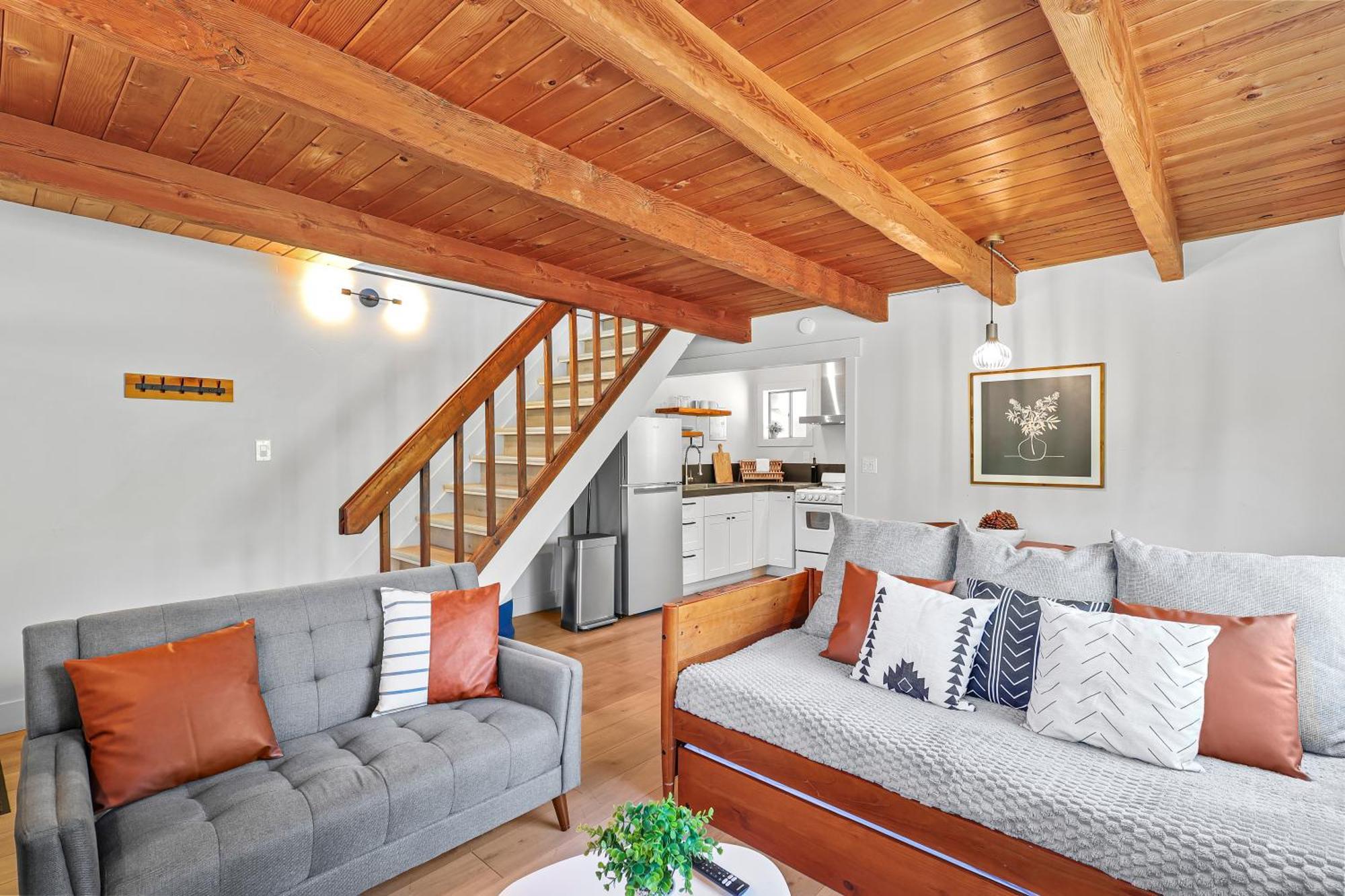 Basecamp Lodge Mount Shasta Bagian luar foto
